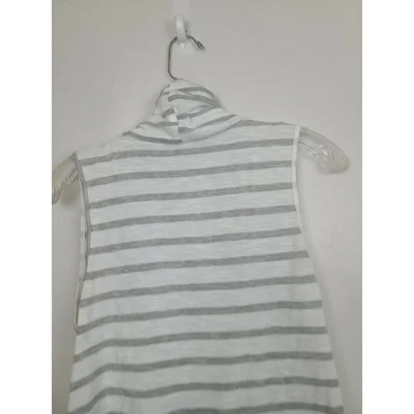 HYFVE Gray White Striped Drape Wrap Front Sleeveless Top Size Medium - Picture 5 of 8